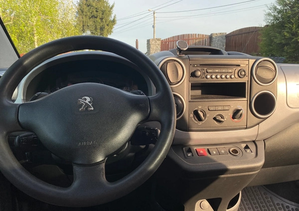 Peugeot Partner cena 55999 przebieg: 124266, rok produkcji 2015 z Kraków małe 667